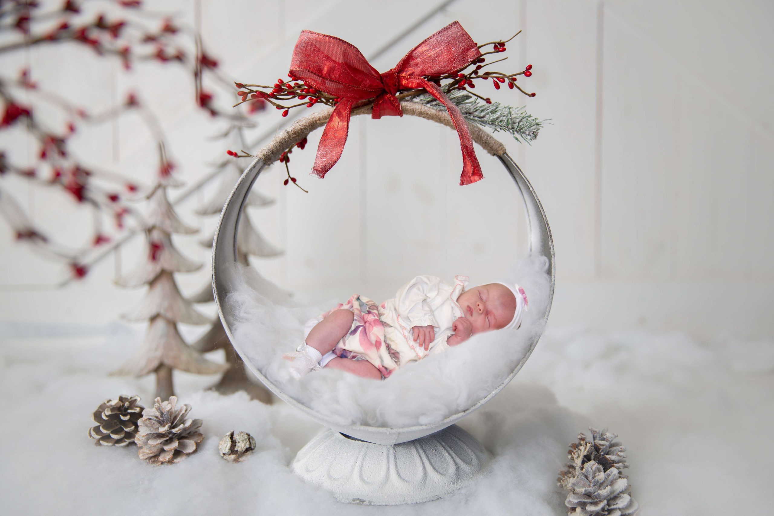 Newborn Photographer Glasgow: How to Choose a Safe and Experienced Professional